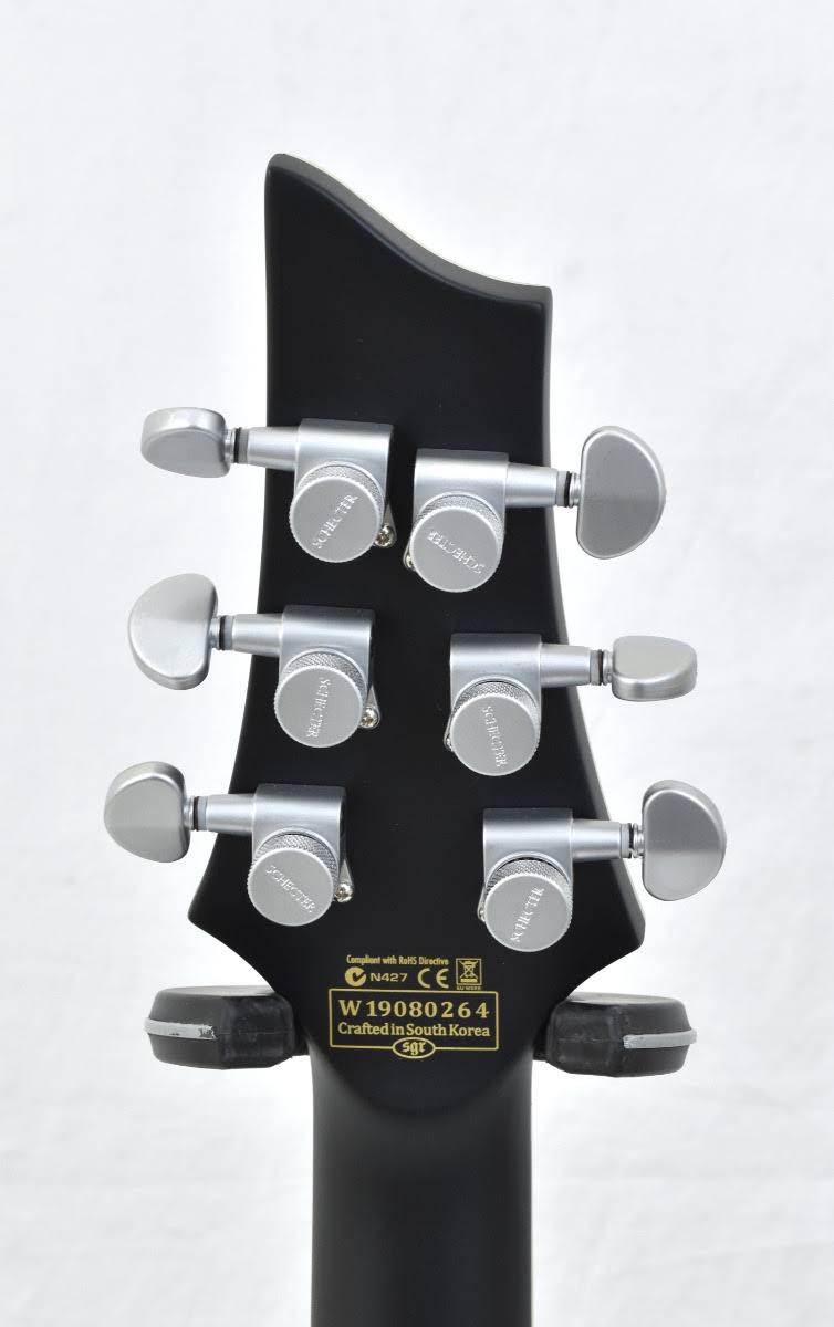 Satin Black Electric Guitar U257364
