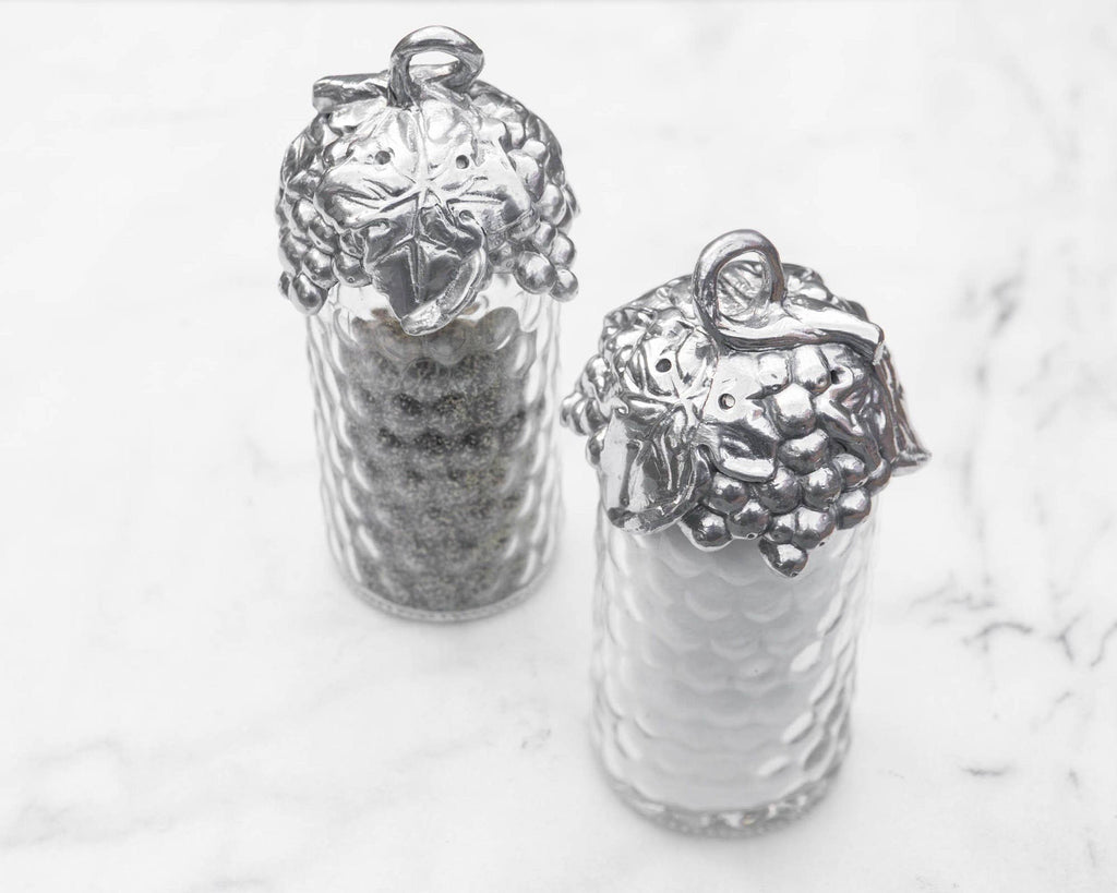 Grape Salt and Pepper Set E610