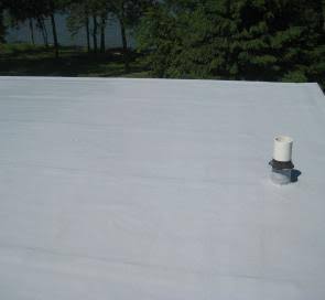 Medium Blue Silicone Roof Coating 5 Gallon G947393