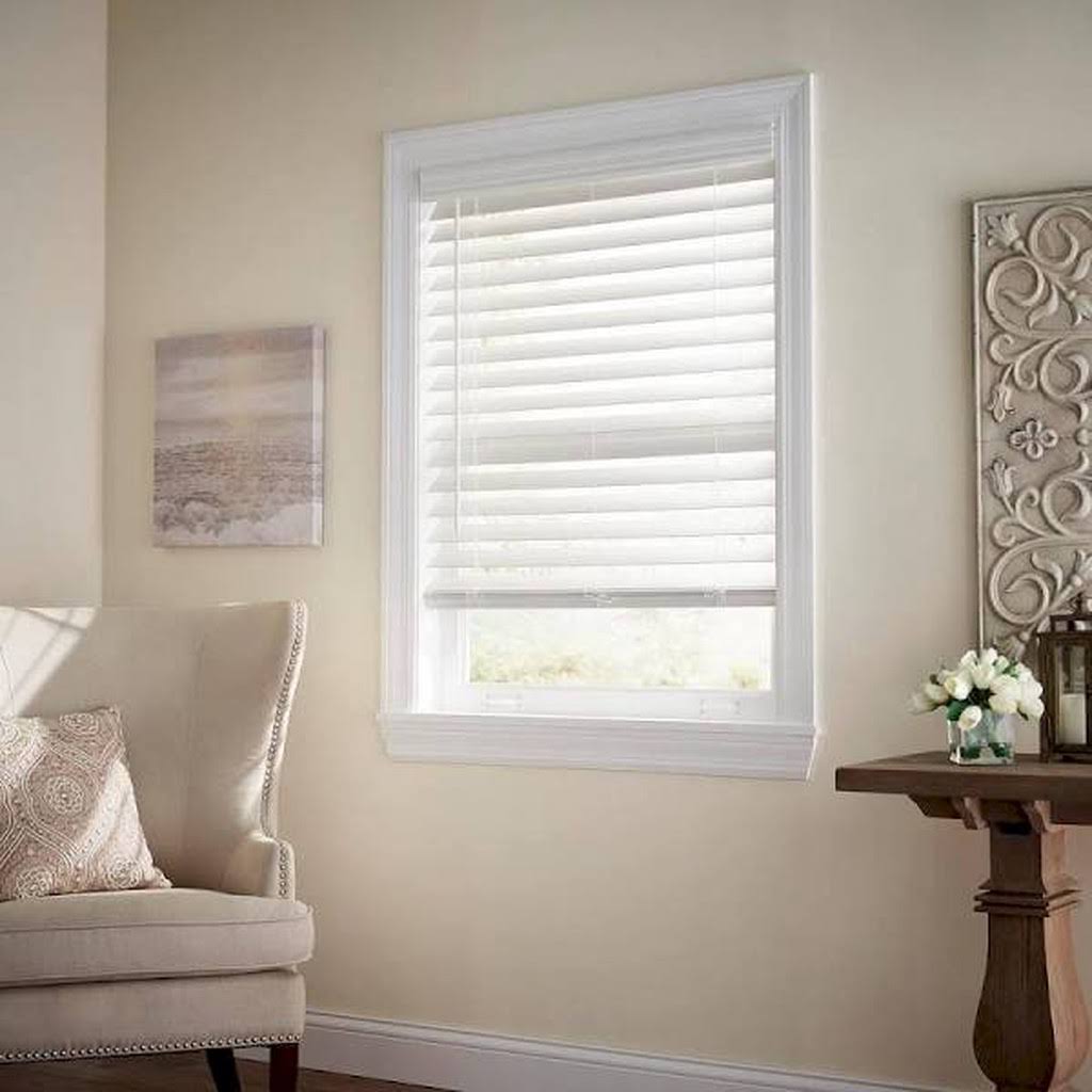 White Cordless Premium Faux Wood Blind M95447