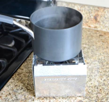 Set of 4 Stove with Therma Fuel (16Hrs) Wrench and Gloves 48 Hours (12 Cans) G838832