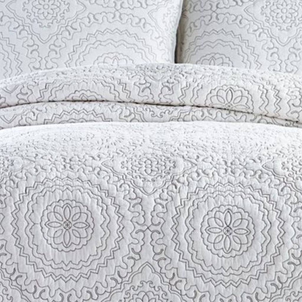 King Grey Medallion Coverlet W655