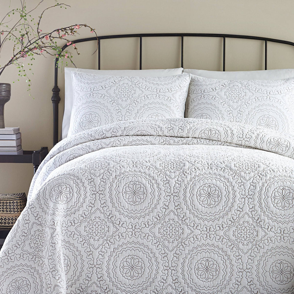 King Grey Medallion Coverlet W655