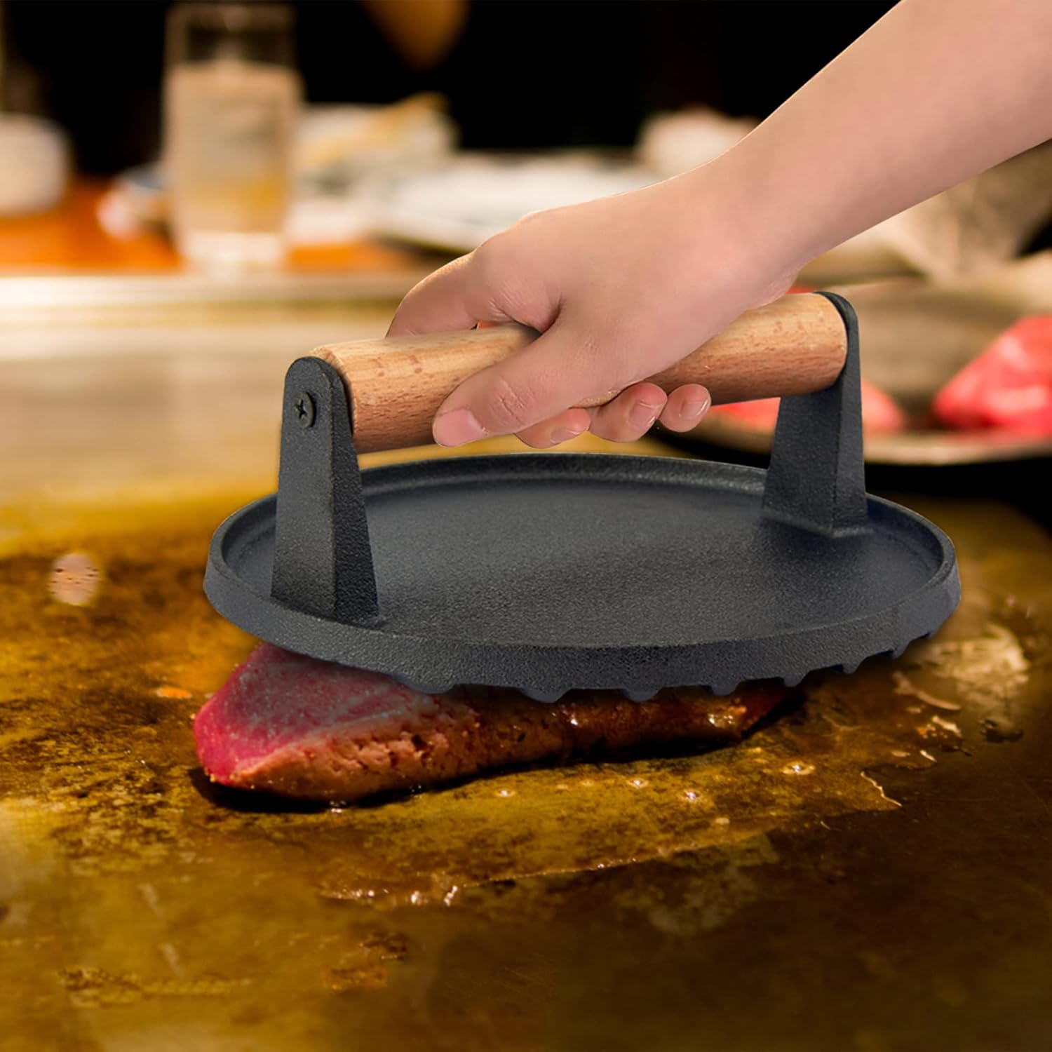 Cast Iron Burger Press Set of 2, 7 Inch Round with Wooden Handle H95003